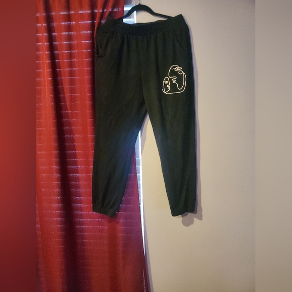 Two PC art outfit - Picture 7 of 10